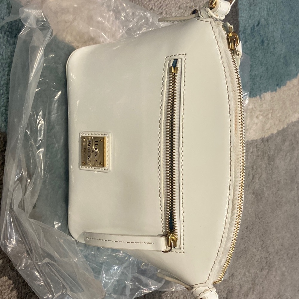 Dooney & Bourke purse